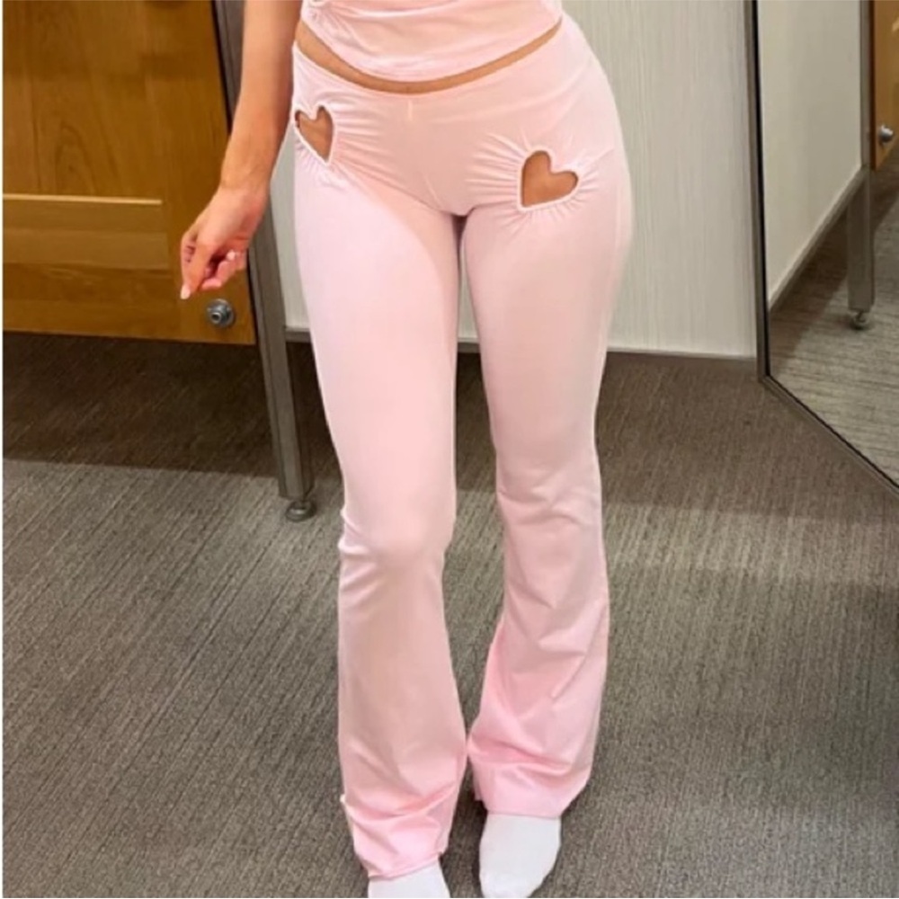 SKIMS Valentines Day Cotton Jersey Heart Cutout Leggings in Pink